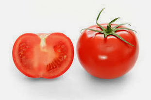 Trị mụn đầu đen với cà chua