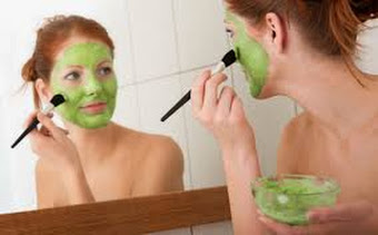 Chăm sóc da sau sinh: đắp mặt nạ dưỡng chất thiên nhiên cho làn da mịn, đẹp